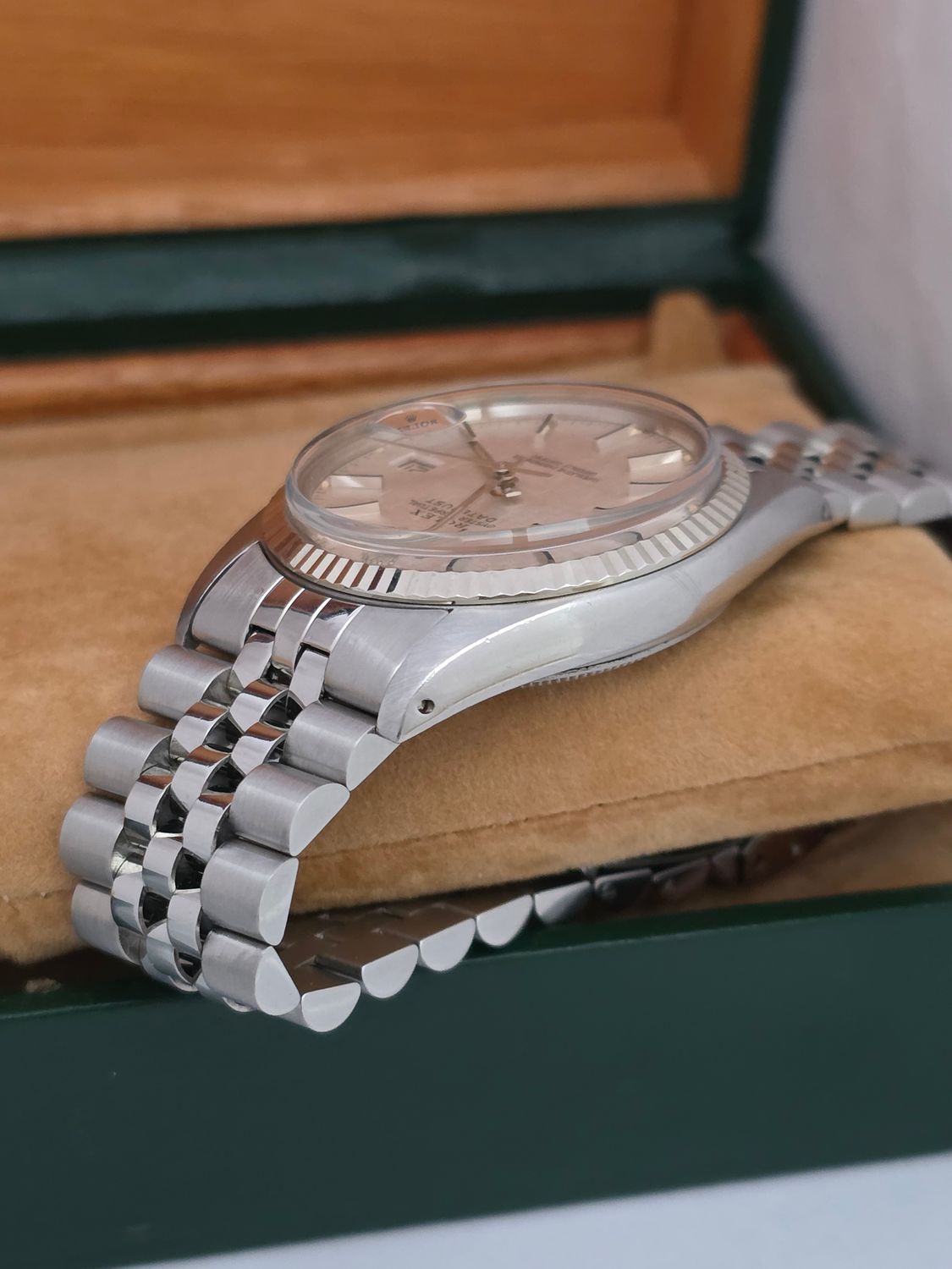 Rolex Datejust 16014 Silver Linen Dial, 36mm 1978 Box &amp; Papers