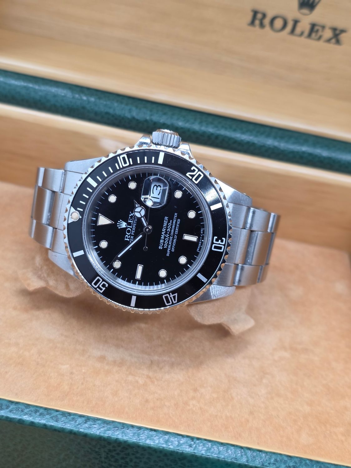 Rolex Submariner Date 168000, Black Watch - Rare &amp; Unpolished condition