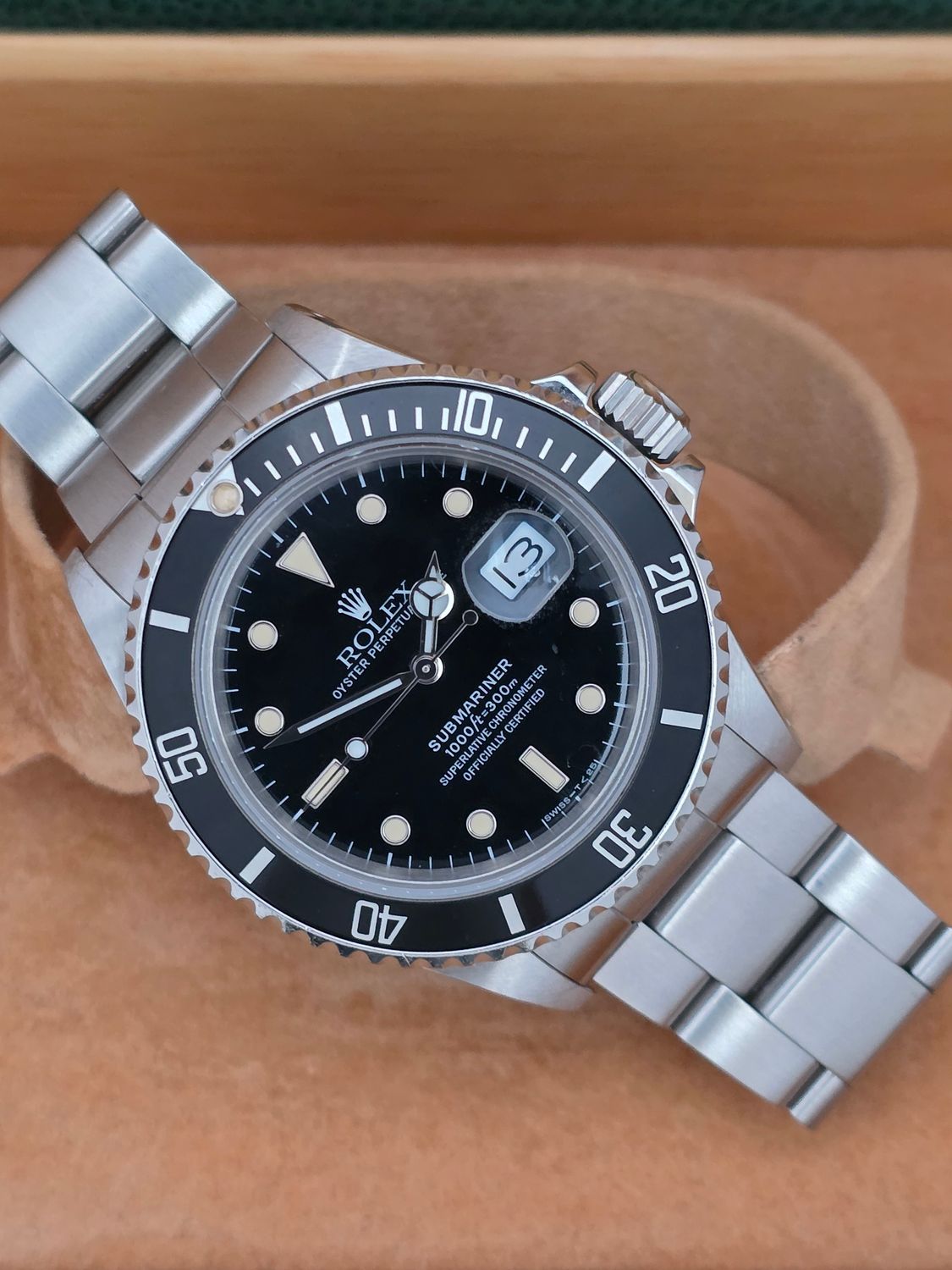 Rolex Submariner Date 168000, Black Watch - Rare &amp; Unpolished condition