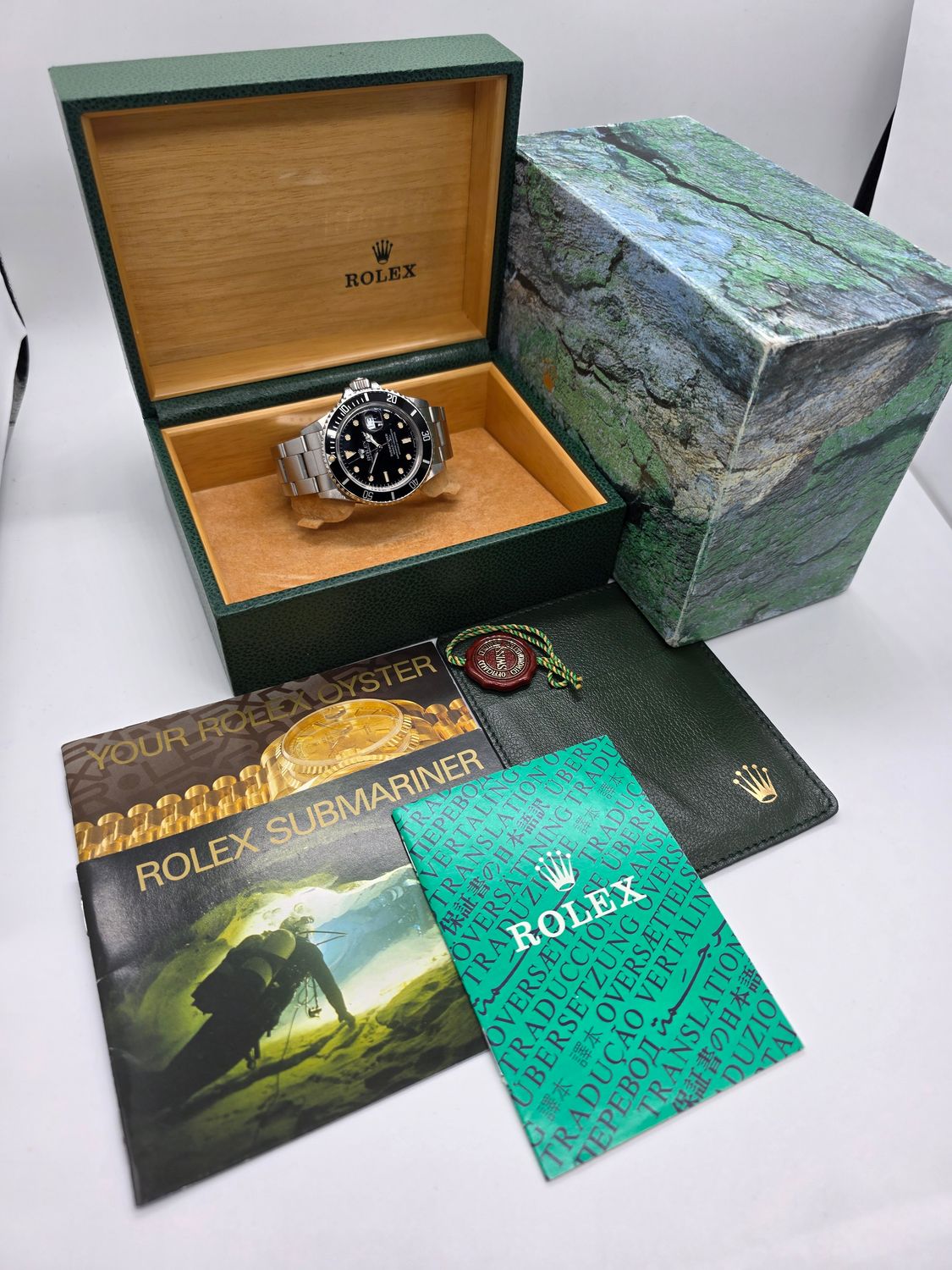 Rolex Submariner Date 168000, Black Watch - Rare &amp; Unpolished condition