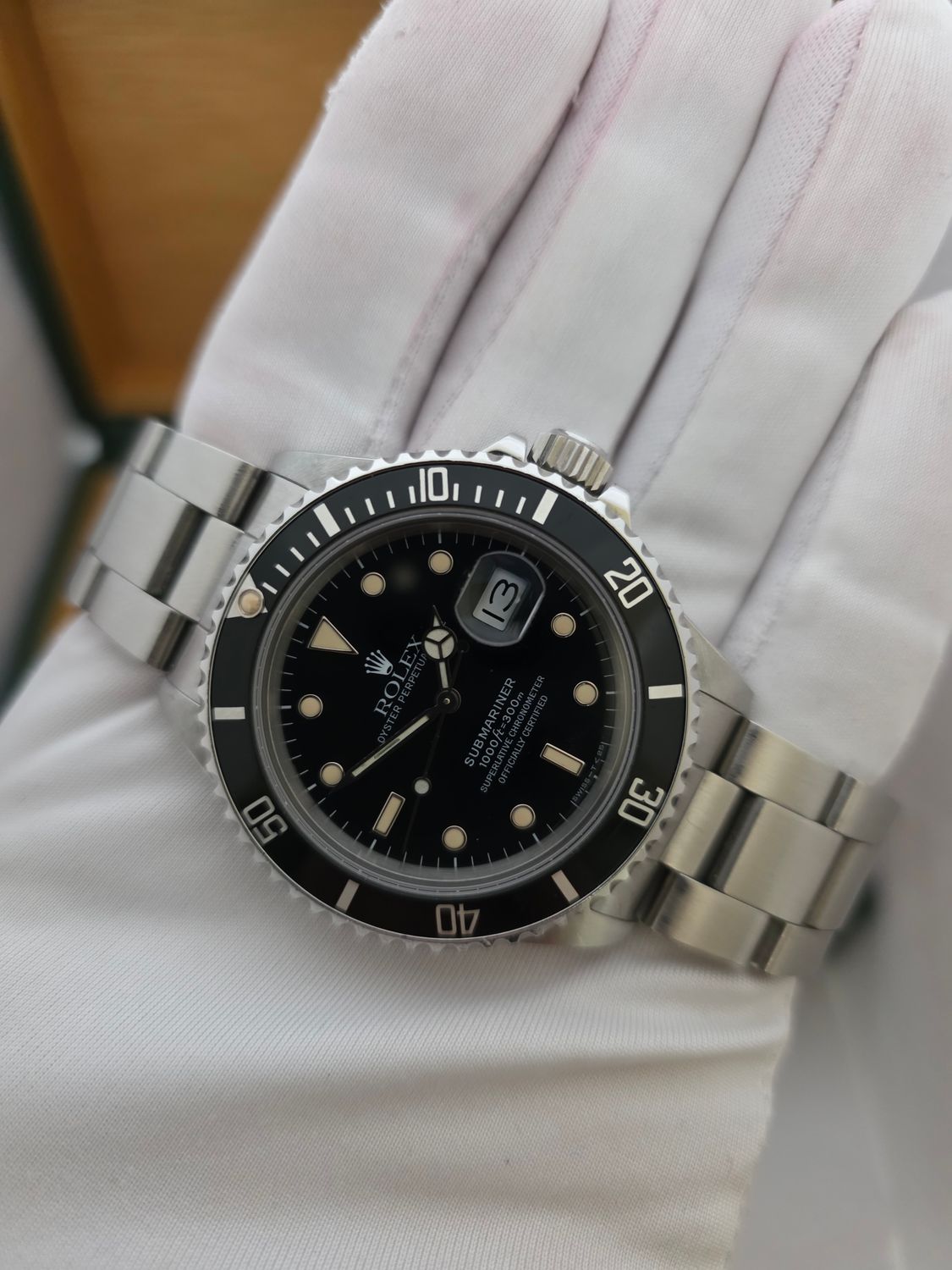 Rolex Submariner Date 168000 'Triple Zero' Watch - Rare &amp; Unpolished condition