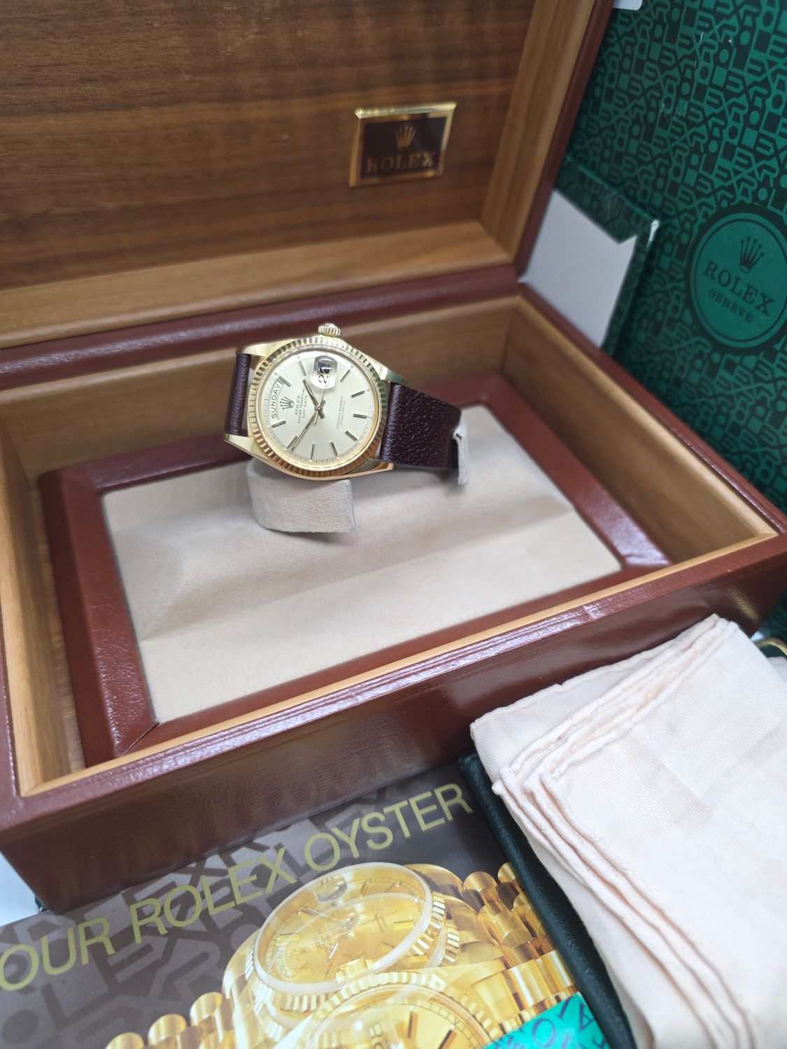 Rolex DayDate 1803 36mm, 18K Gold Original Dial, Circa 1968 Box &amp; Booklets