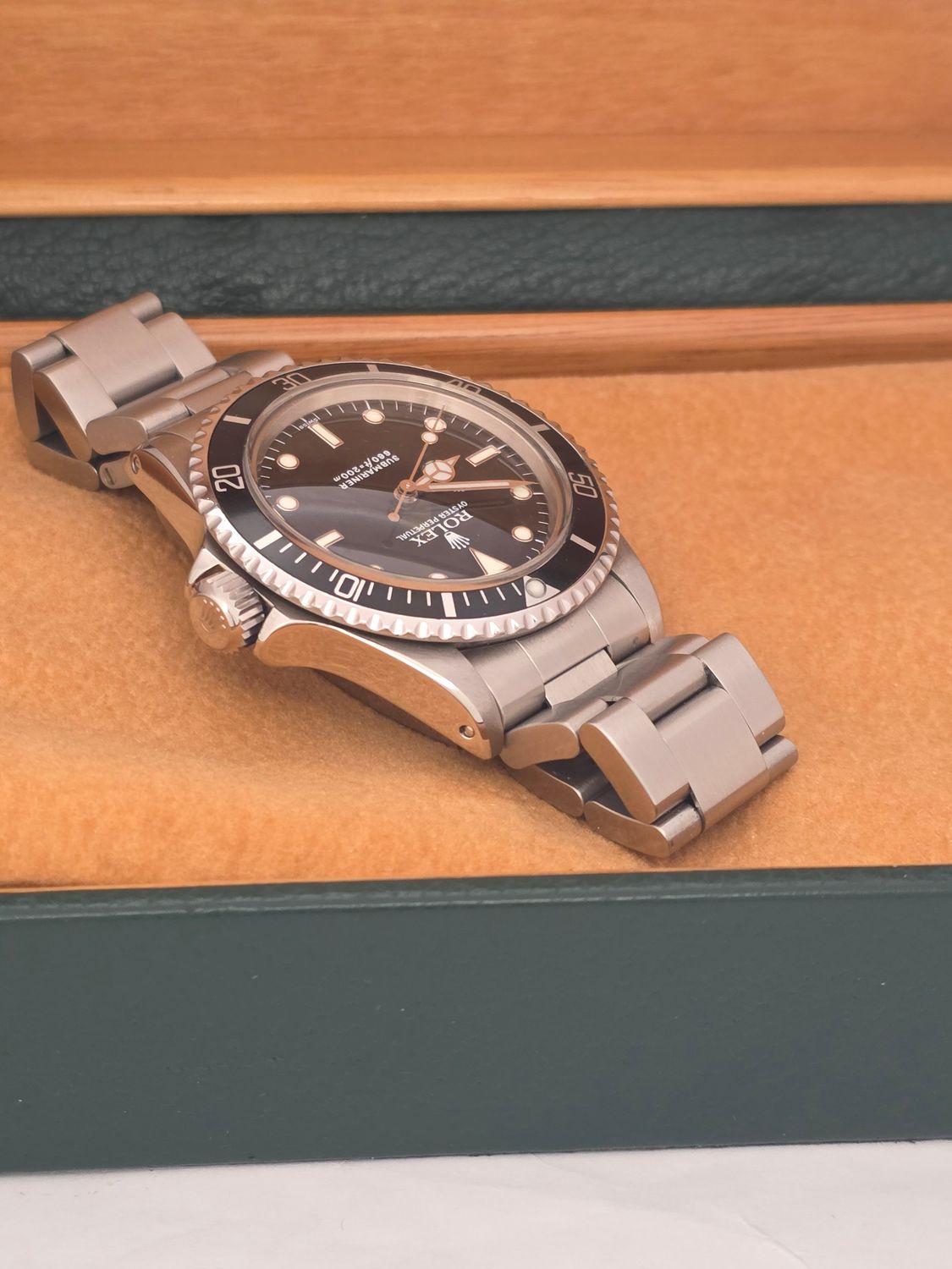 Rolex Submariner 5513 Black Watch, 1987 Full Set, Collectors Set