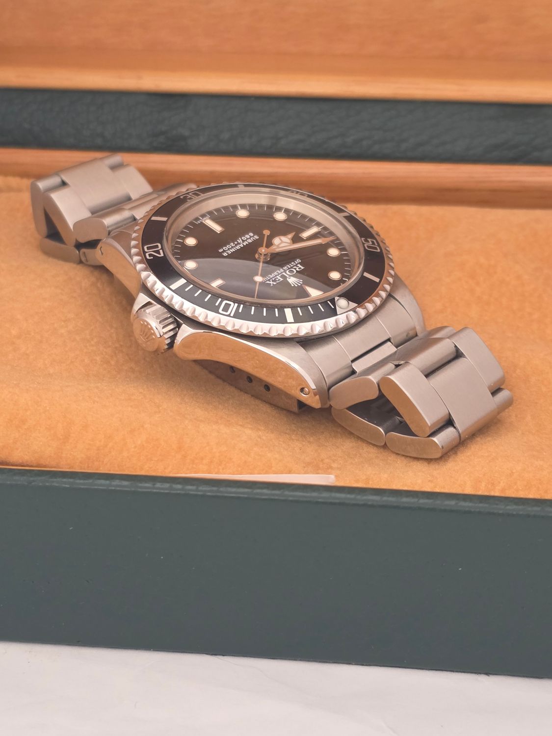 Rolex Submariner 5513 Black Watch, 1987 Full Set, Collectors Set