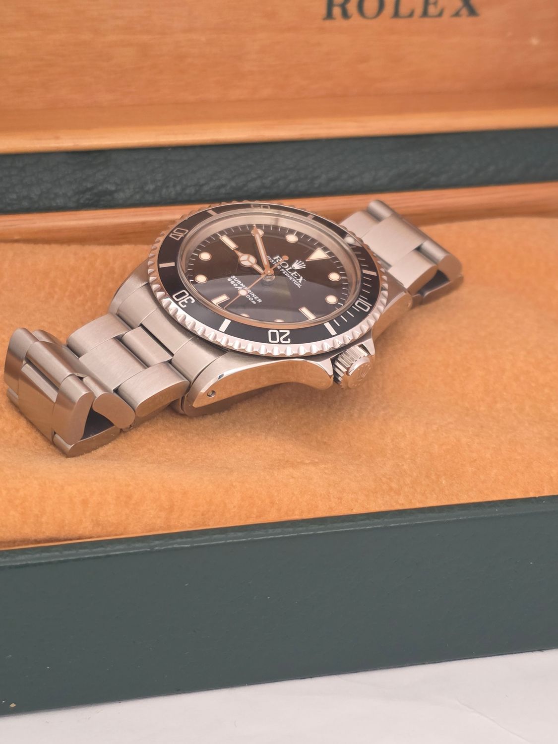 Rolex Submariner 5513 Black Watch, 1987 Full Set, Collectors Set