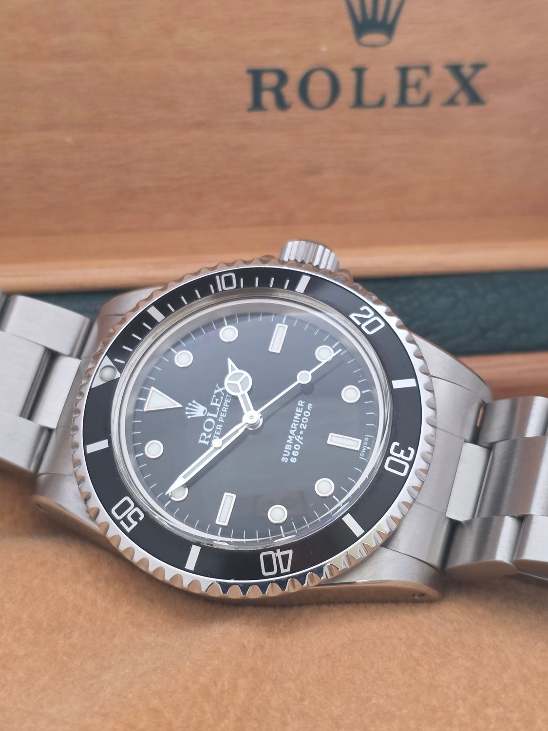 Rolex Submariner 5513 Black Watch, 1987 Full Set, Collectors Set