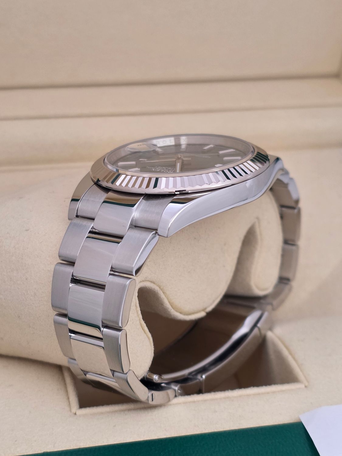 Rolex Datejust 41 126334 Mint Green Dial 2024 Box/Papers/Receipt