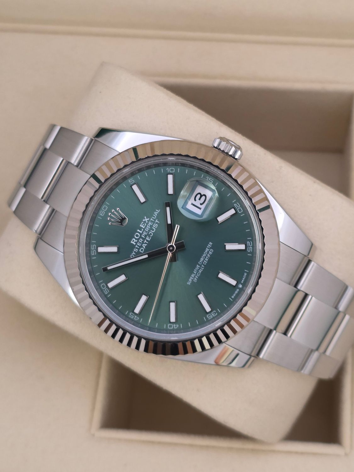Rolex Datejust 41 126334 Mint Green Dial 2024 Box/Papers/Receipt
