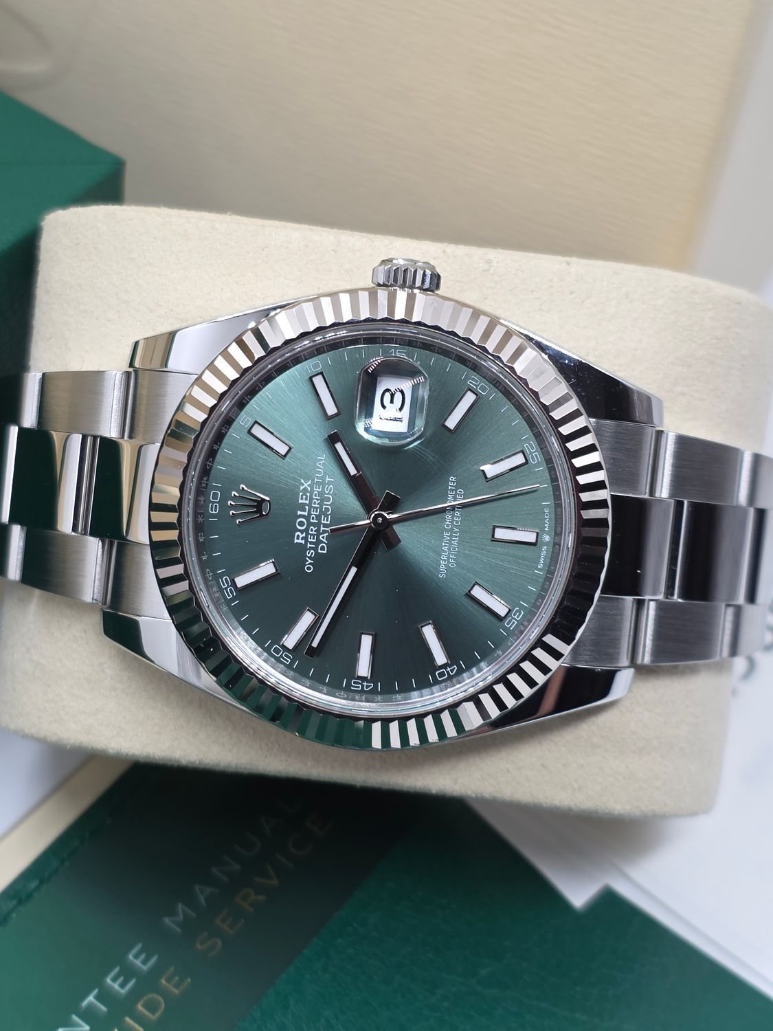 Rolex Datejust 41 126334 Mint Green Dial 2024 Box/Papers/Receipt