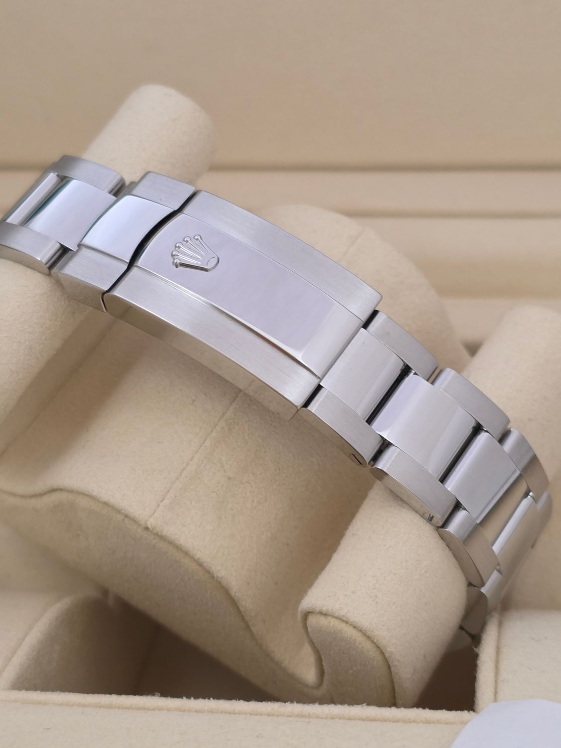 Rolex Datejust 41 126334 Mint Green Dial 2024 Box/Papers/Receipt