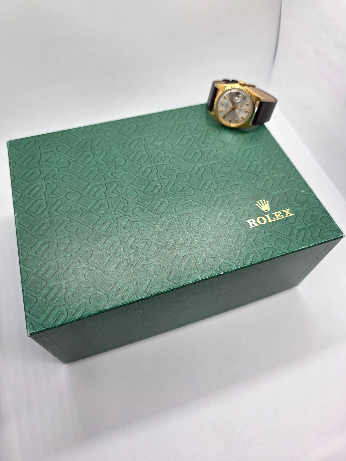 Rolex Datejust Ref 1601 36mm, 1972 Solid 18k Gold, Rare Silver 'Wideboy' Dial