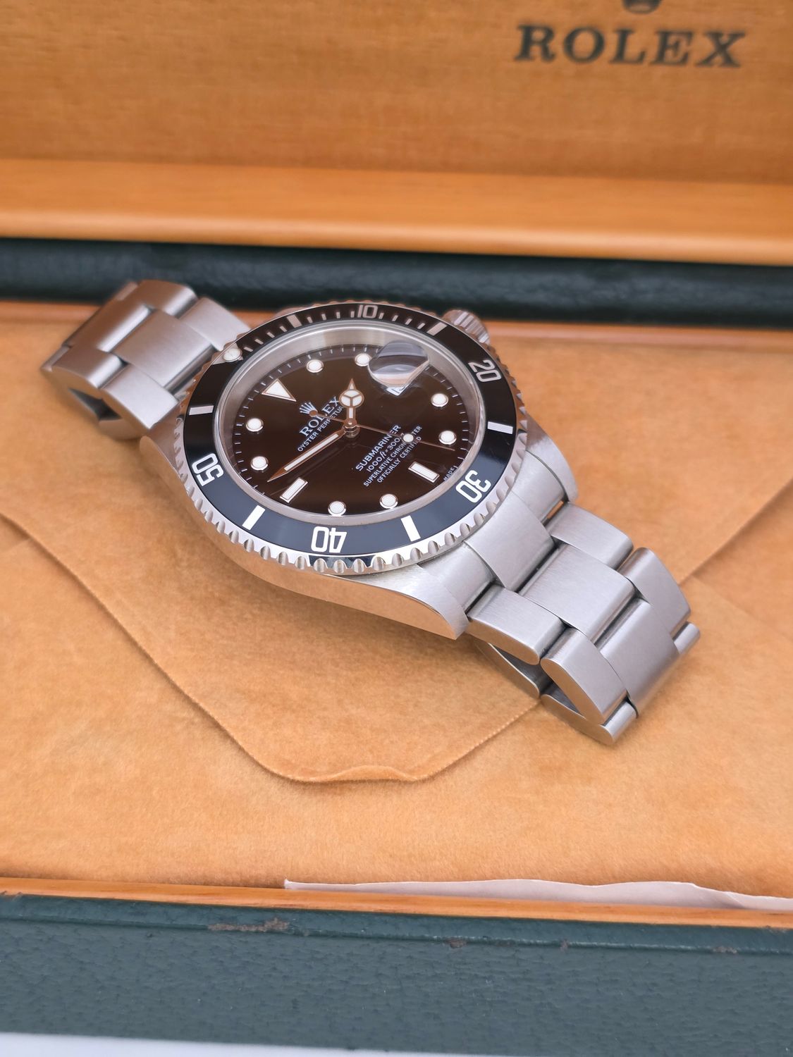 Rolex Submariner Date 16610 40mm Black Bezel, Circa 2003