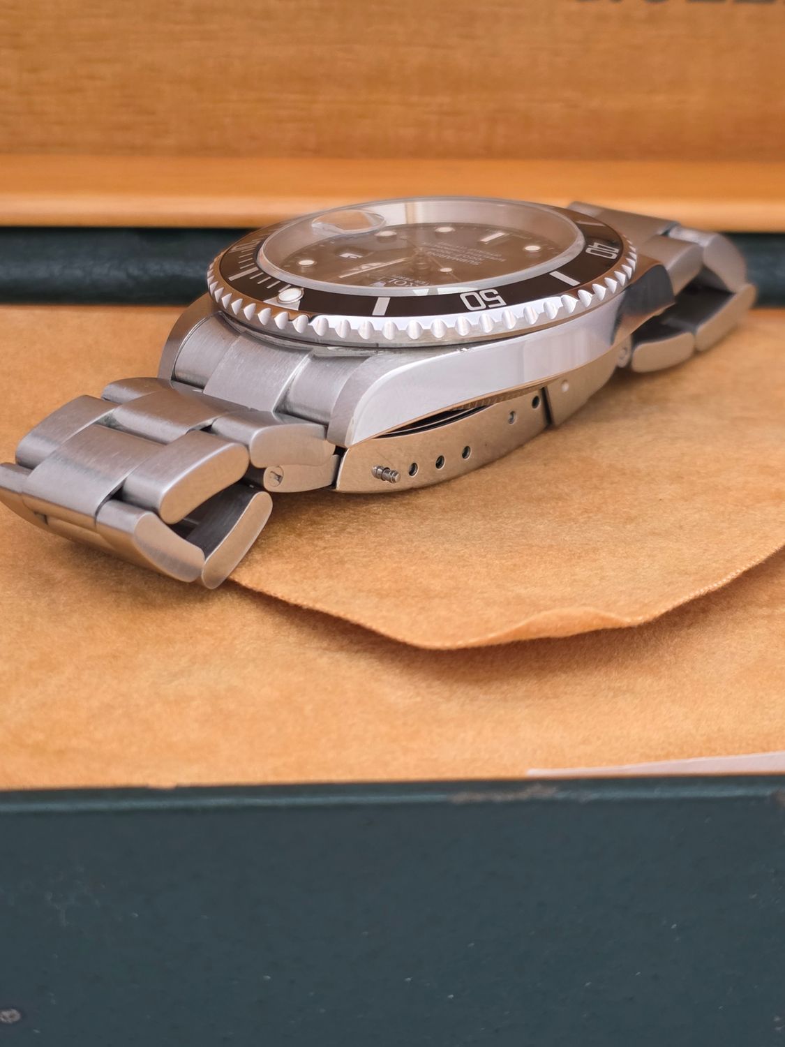 Rolex Submariner Date 16610 40mm Black Bezel, Circa 2003