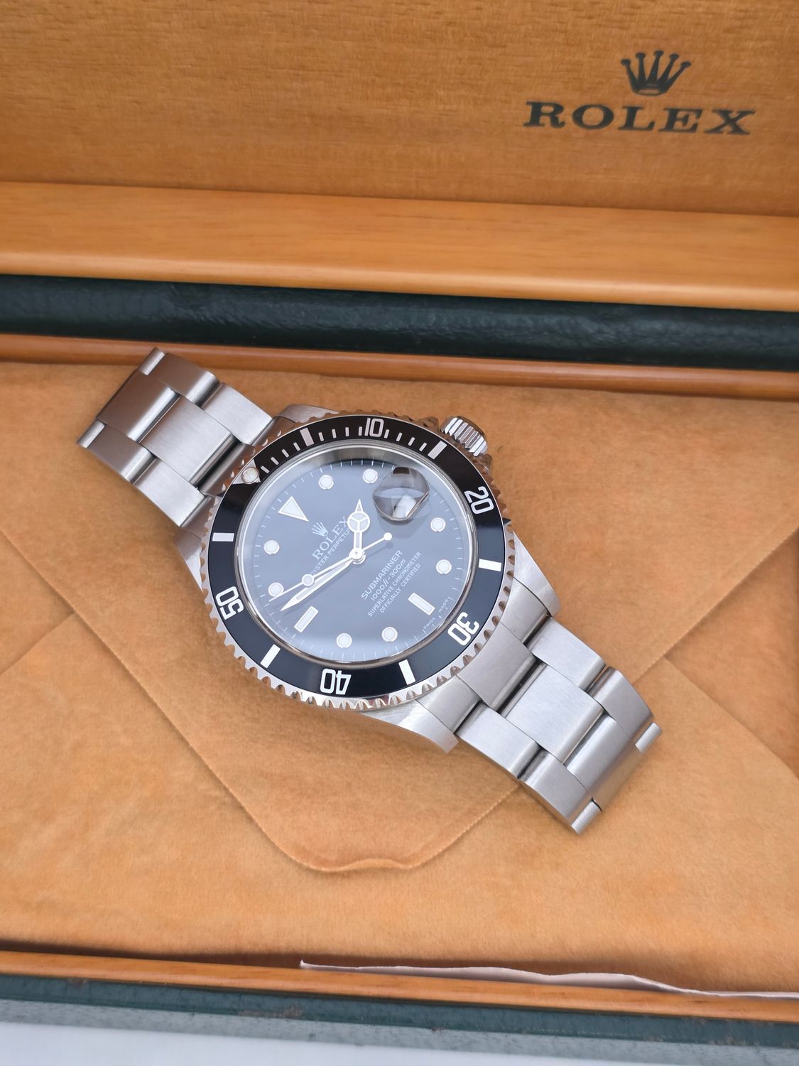 Rolex Submariner Date 16610 40mm Black Bezel, Circa 2003