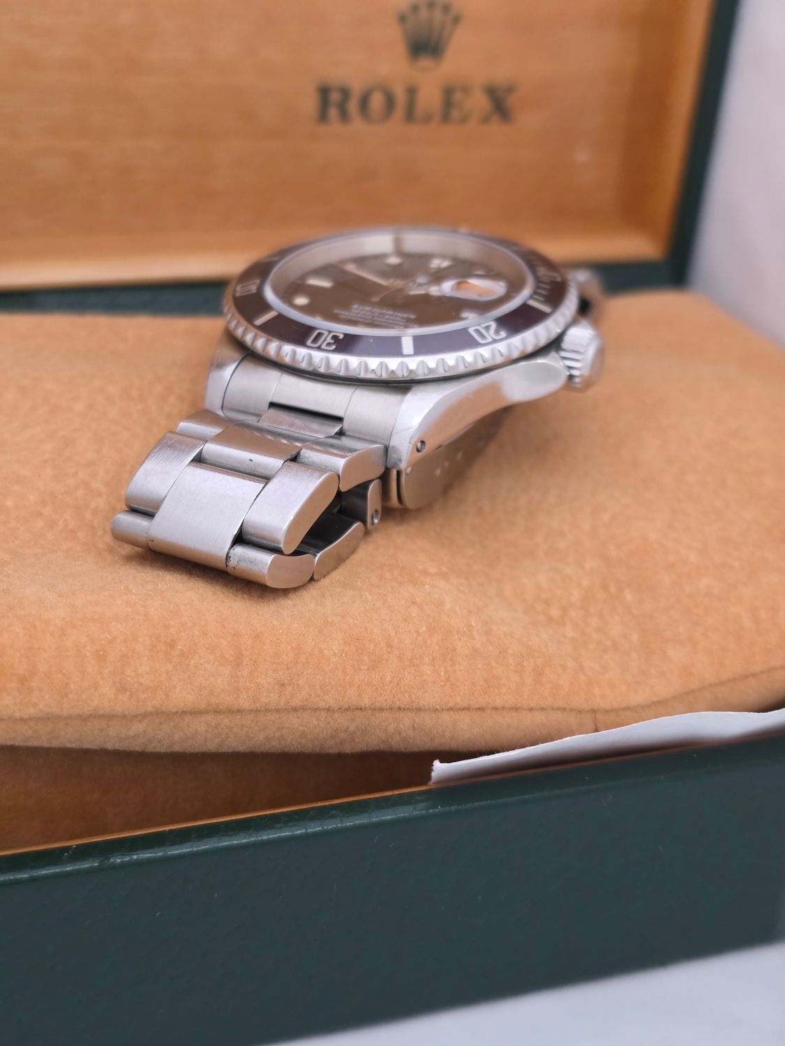 Rolex Submariner Date 16610 40mm Black Bezel, 1998 Full Set