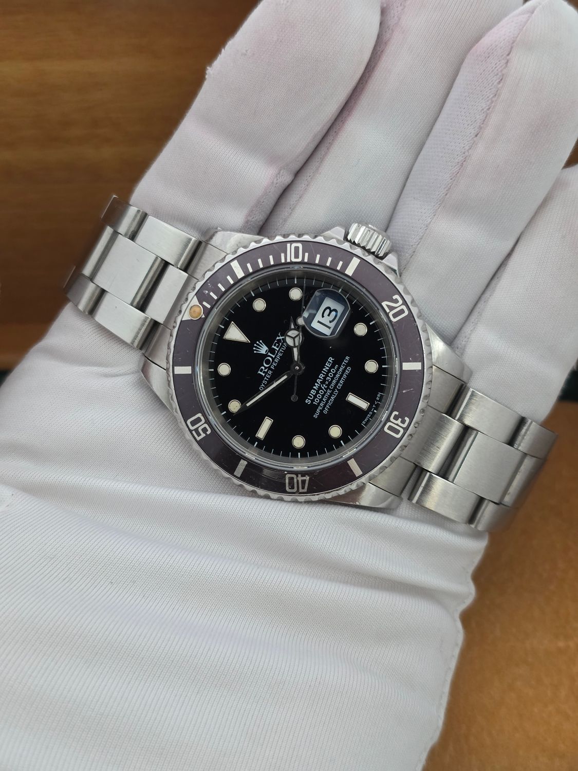 Rolex Submariner Date 16610 40mm Black Bezel, 1998 Full Set