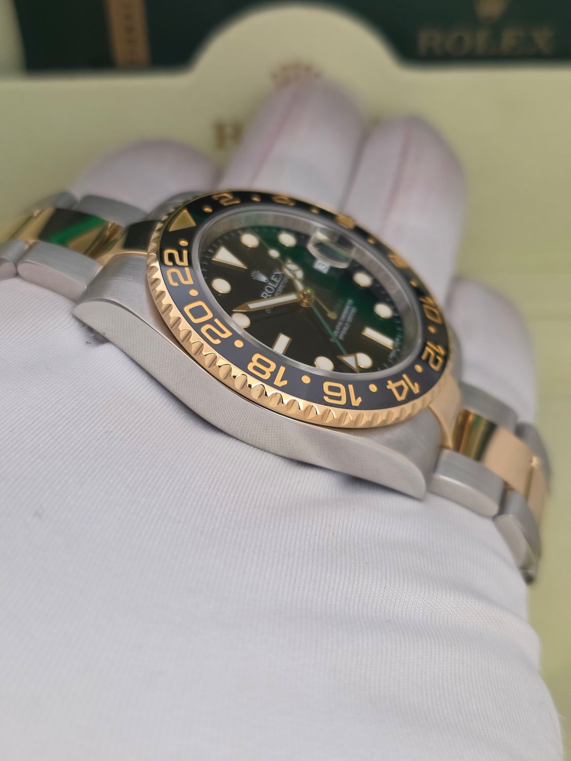 Rolex GMT-Master II Black Watch - 116713LN 2013 Box &amp; Papers,