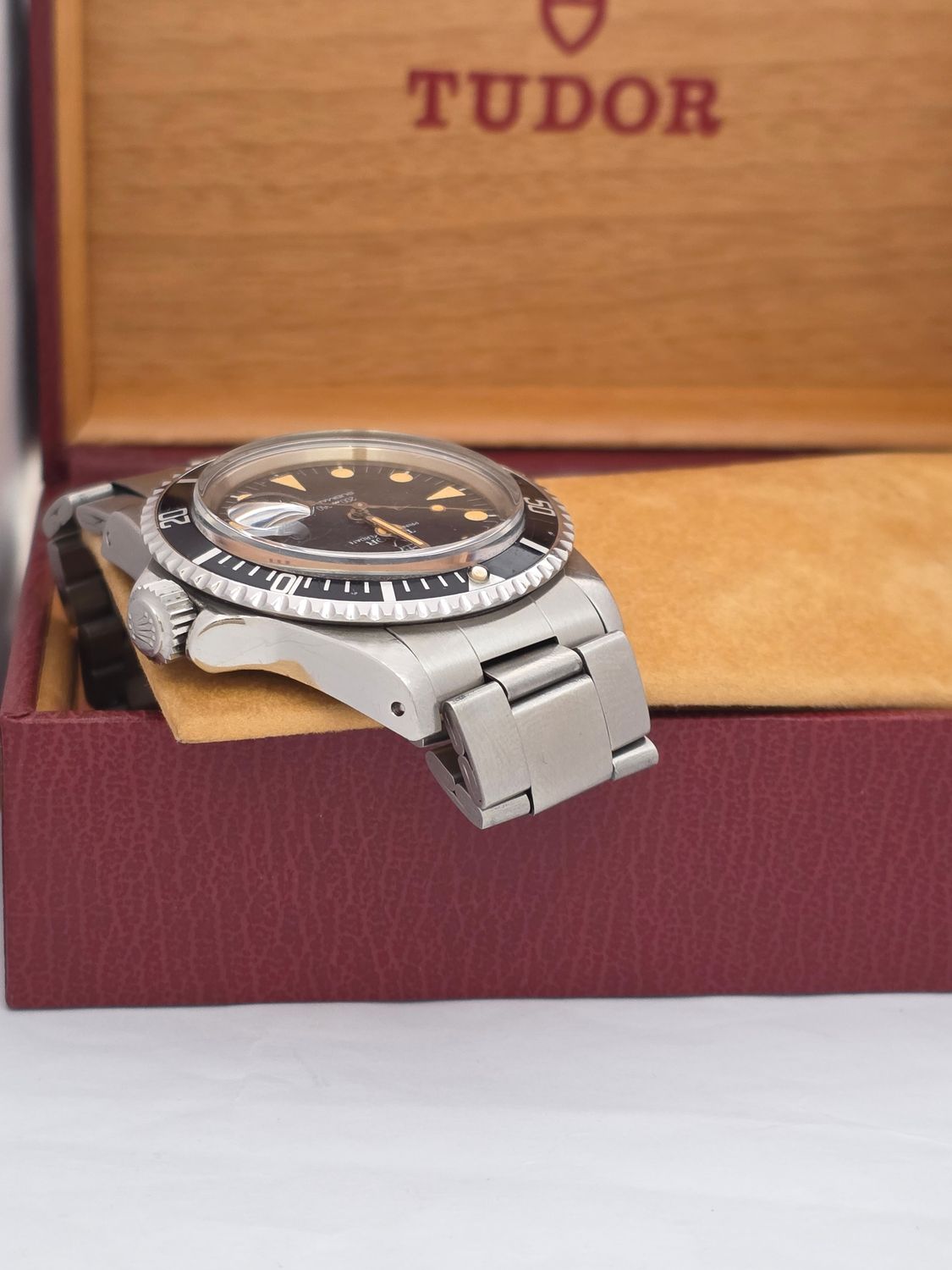 TUDOR Submariner Black 76100 Watch, Circa 1986, Sharp Condition