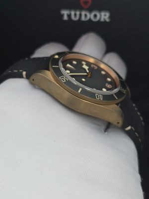 TUDOR Black Bay Bronze Watch - 79250BA 2021 Full Set, Unworn Original Receipt