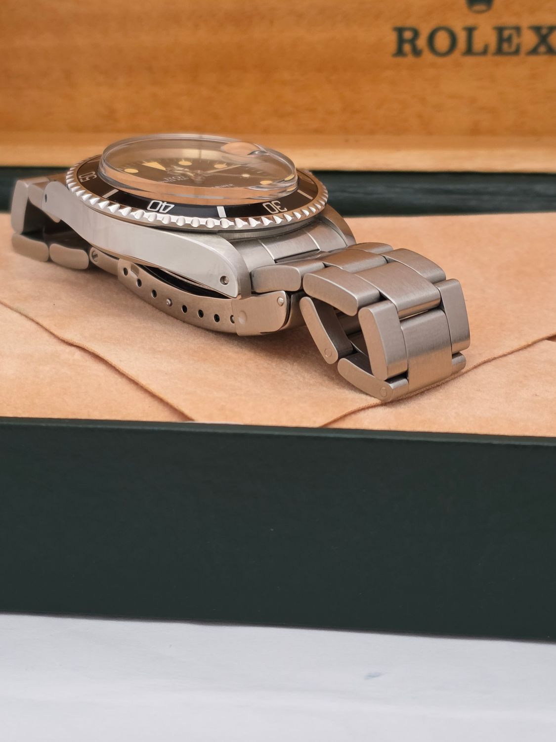 Rolex Submariner 1680 1978 Matte Dial Cream Patina, B&amp;P &amp; Rolex Service