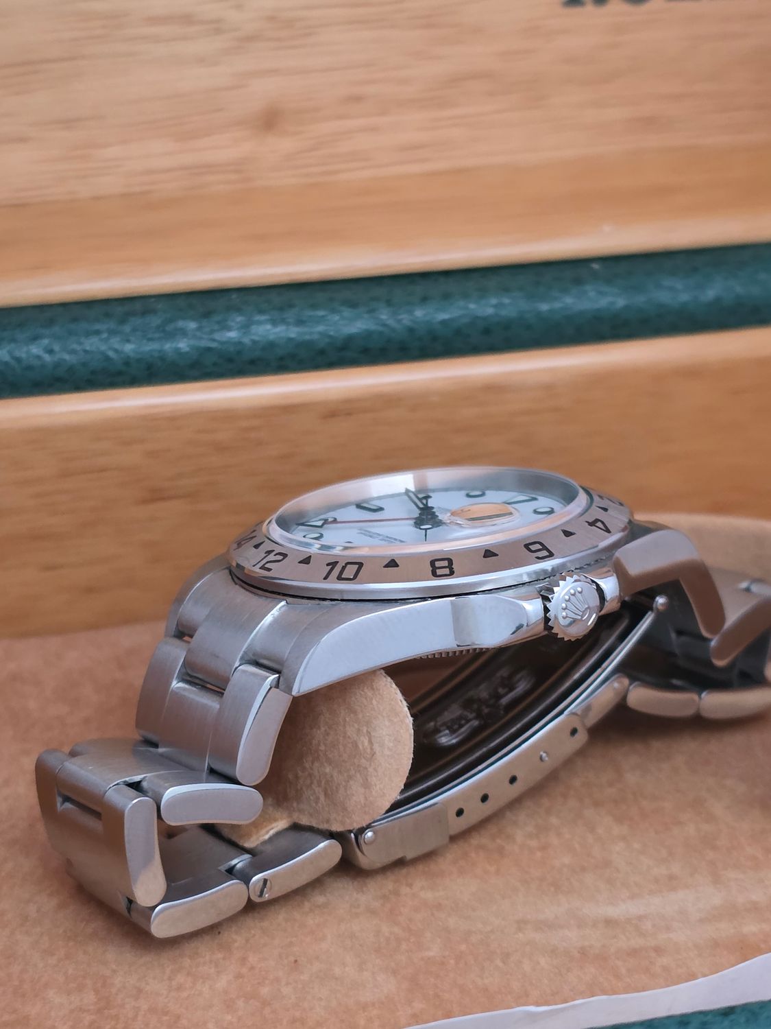 Rolex Explorer II 16570 Polar Watch | 2005 Full Collectors Set, Sharp Condition