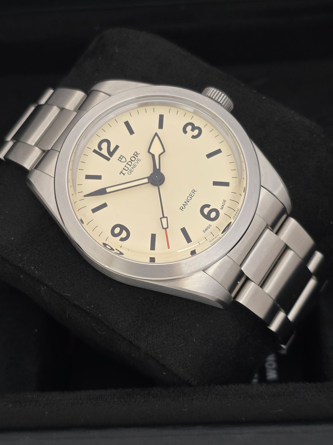 TUDOR Ranger 79950 Dune/Beige Dial 39mm 2026 Full Set, Super Sharp Condition