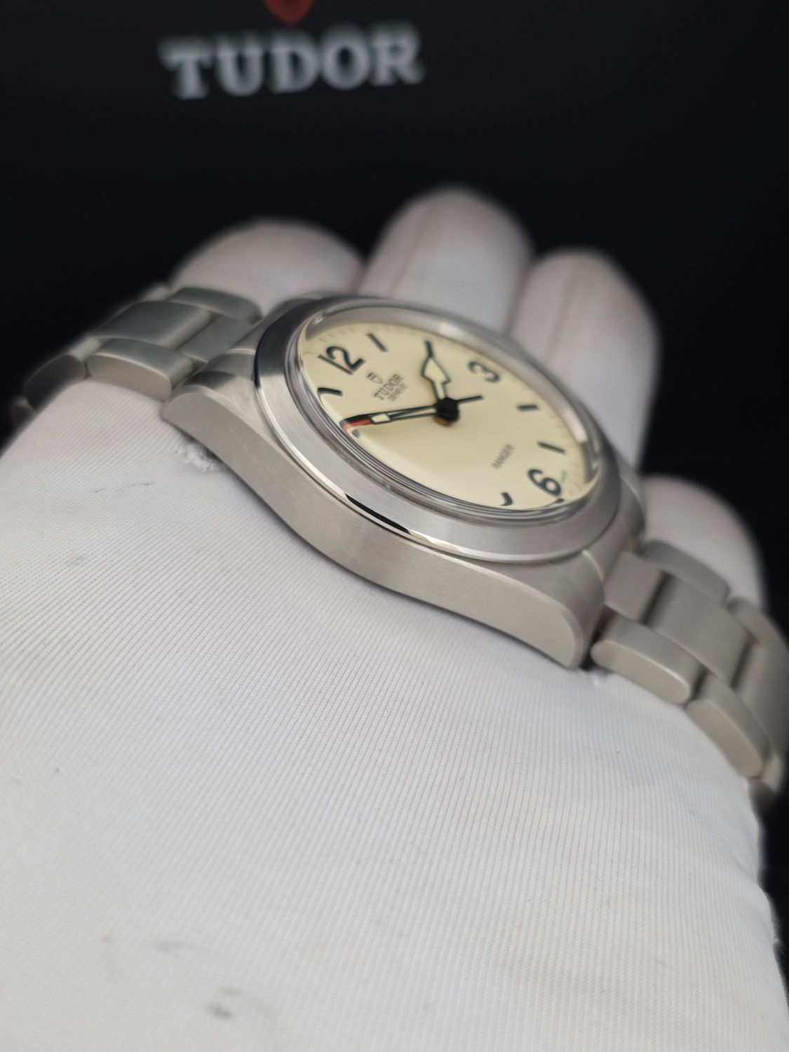 TUDOR Ranger 79950 Dune/Beige Dial 39mm 2026 Full Set, Super Sharp Condition