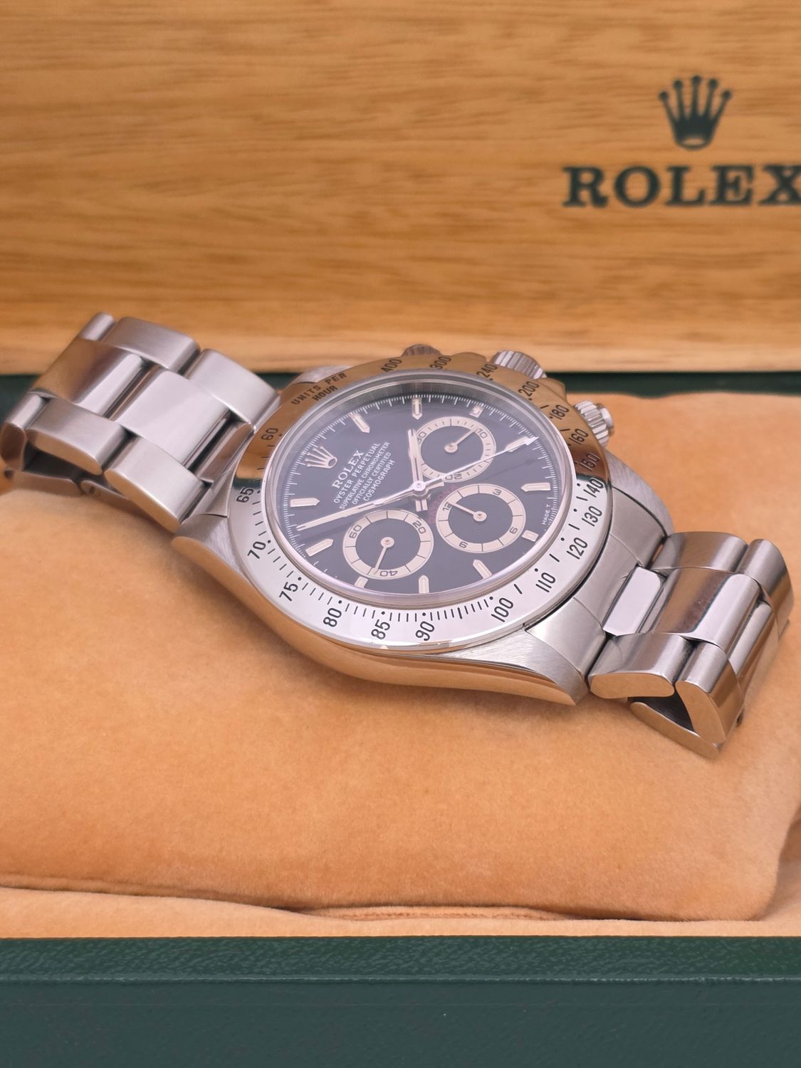 Rolex Zenith Daytona 16520 Black Dial, Super Sharp Condition, Circa 1997