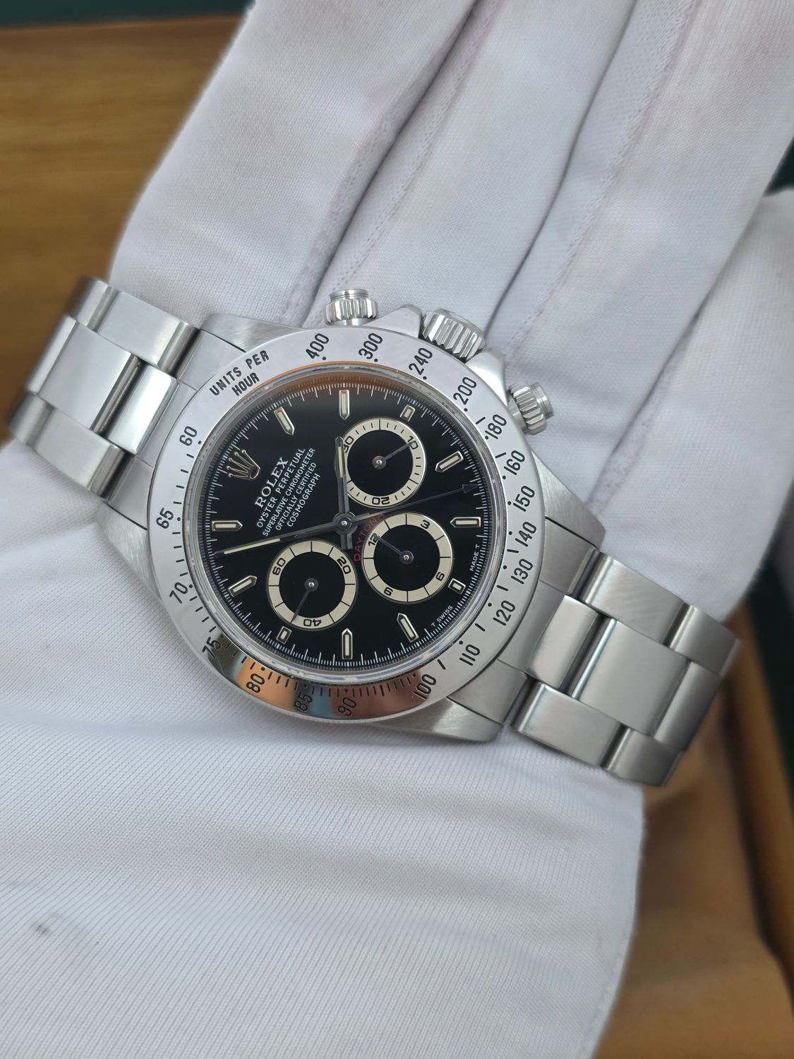 Rolex Zenith Daytona 16520 Black Dial, Super Sharp Condition, Circa 1997