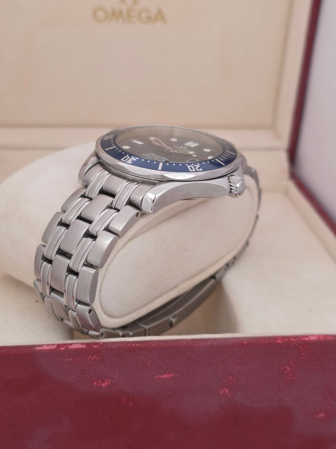 OMEGA Seamaster Professional 300m Blue Watch - 2541.80.00 "GoldenEye"