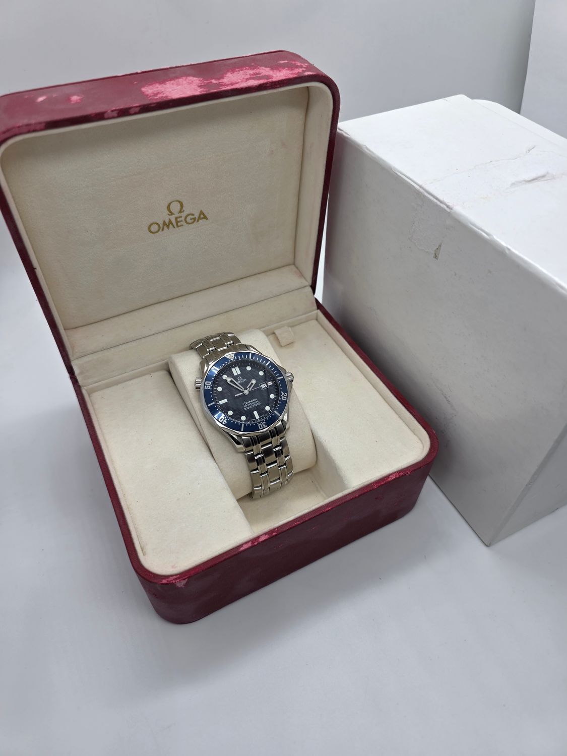 OMEGA Seamaster Professional 300m Blue Watch - 2541.80.00 "GoldenEye"