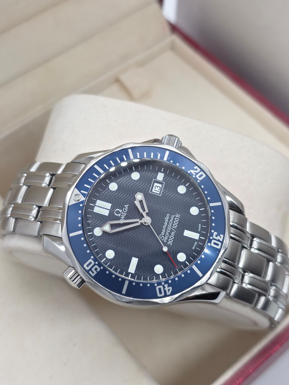 OMEGA Seamaster Professional 300m Blue Watch - 2541.80.00 "GoldenEye"