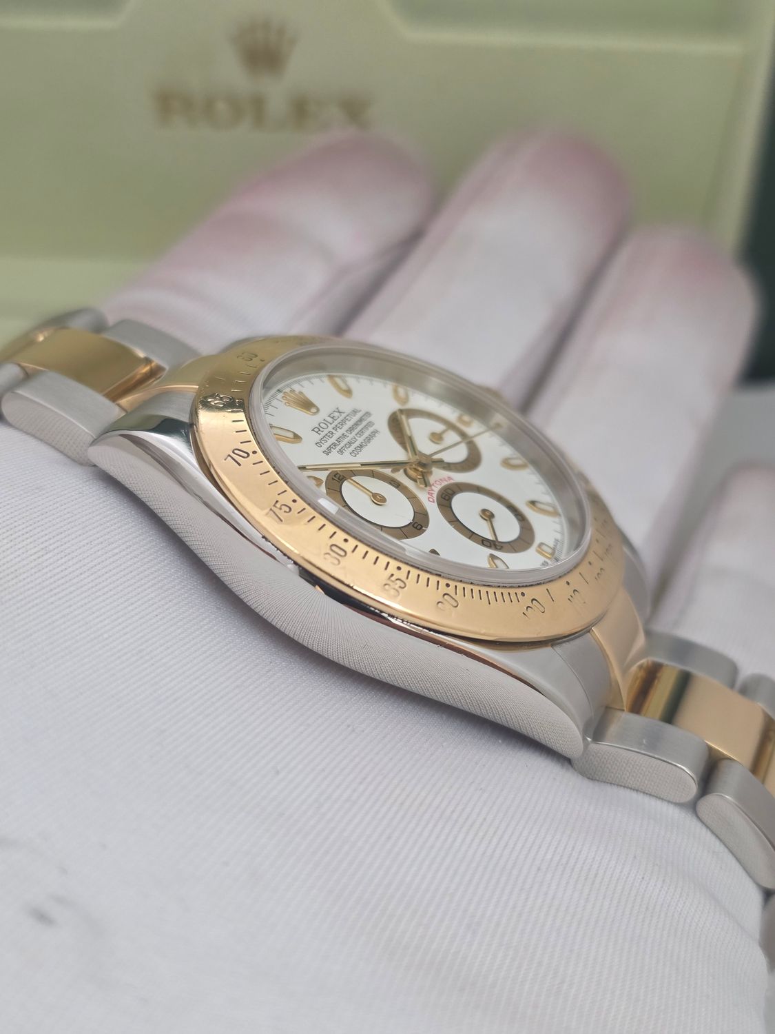 Rolex Daytona Chronograph 116523 Watch White Dial, c.2001 with box/booklets