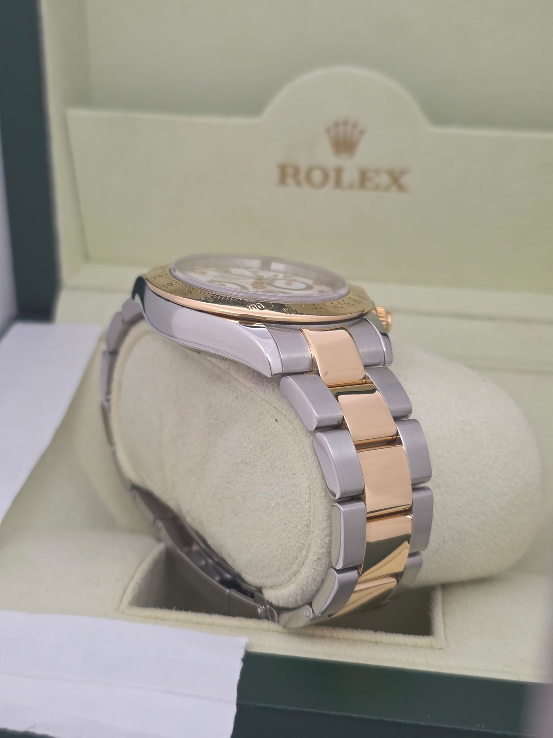 Rolex Daytona Chronograph 116523 Watch White Dial, c.2001 with box/booklets