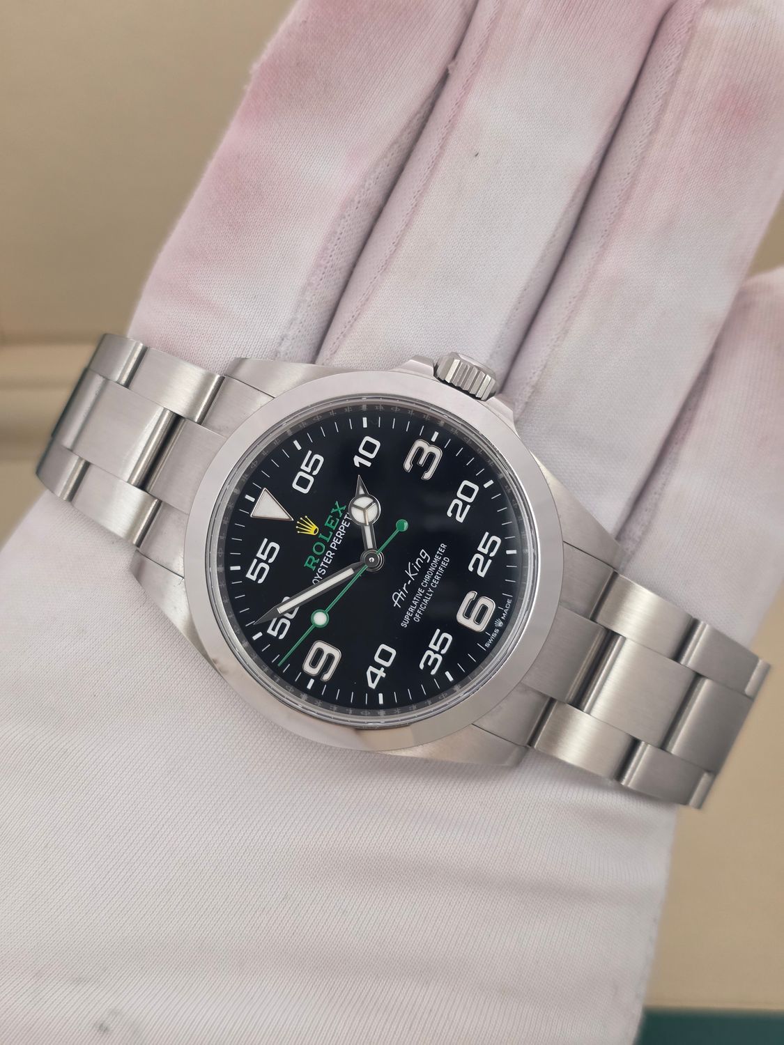 Rolex Airking Watch 126900, 2026 Full Set, 'Bloodhound' with Original receipt
