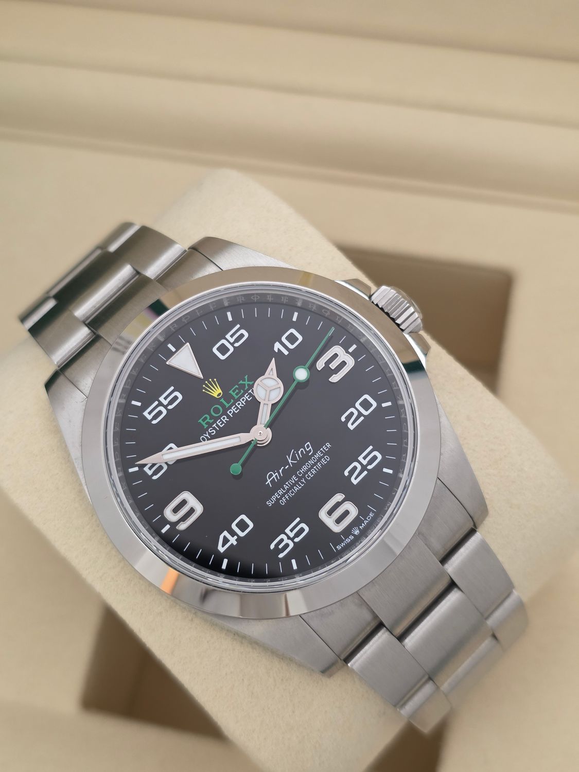 Rolex Airking Watch 126900, 2026 Full Set, 'Bloodhound' with Original receipt