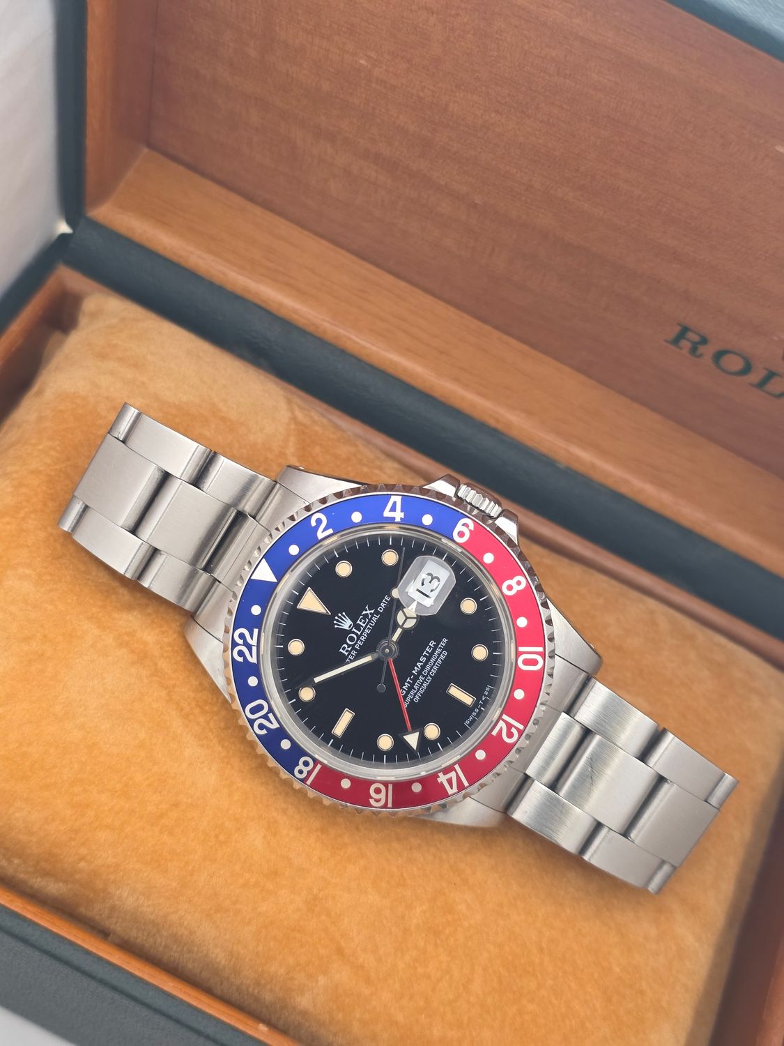 Rolex GMT Master 16700 'Pepsi Dial' - 1991 Box &amp; Papers, Unpolished