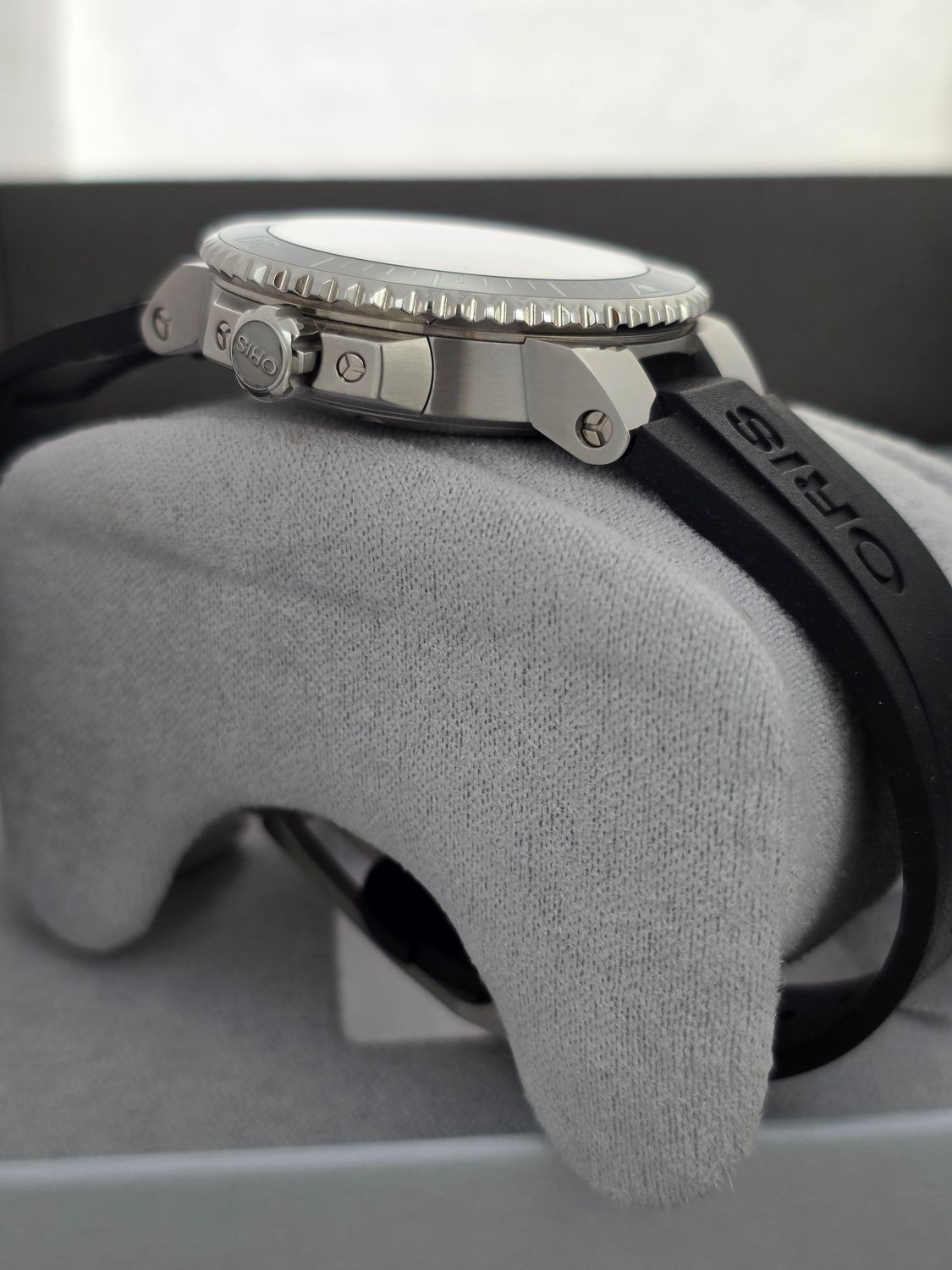Oris Aquis Calibre 400 Grey Watch Ref: 01 400 7769 4154, 2025 Full Set