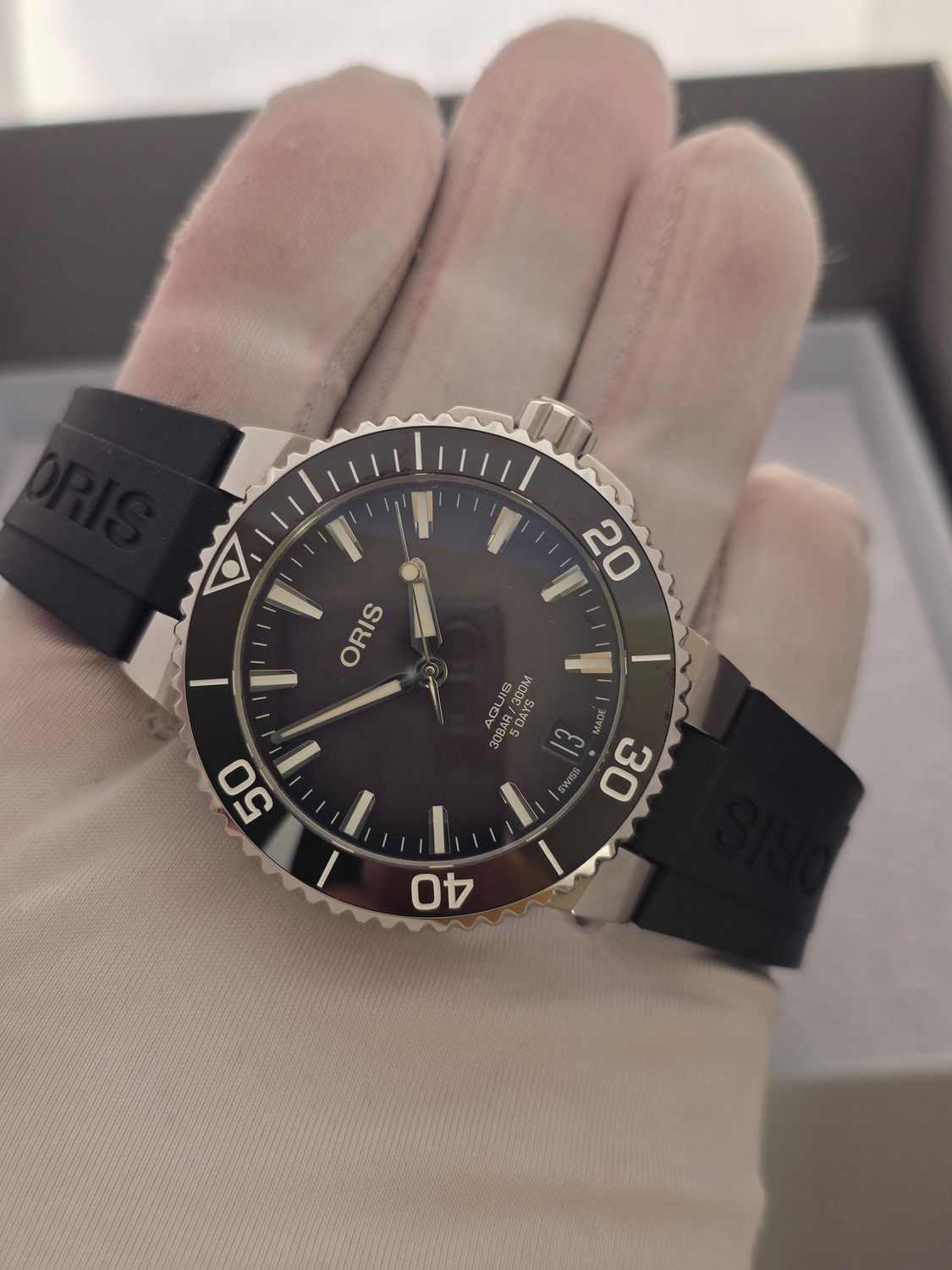 Oris Aquis Calibre 400 Grey Watch Ref: 01 400 7769 4154, 2025 Full Set