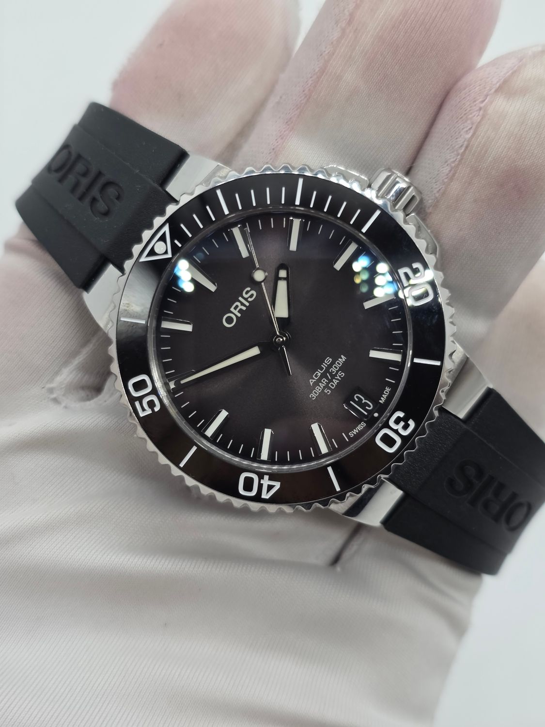 Oris Aquis Calibre 400 Grey Watch Ref: 01 400 7769 4154, 2025 Full Set