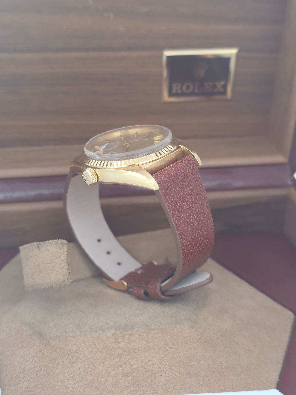 Rolex DayDate 1803 36mm, 18K Gold, Linen Dial, Circa 1972 Box &amp; Booklets