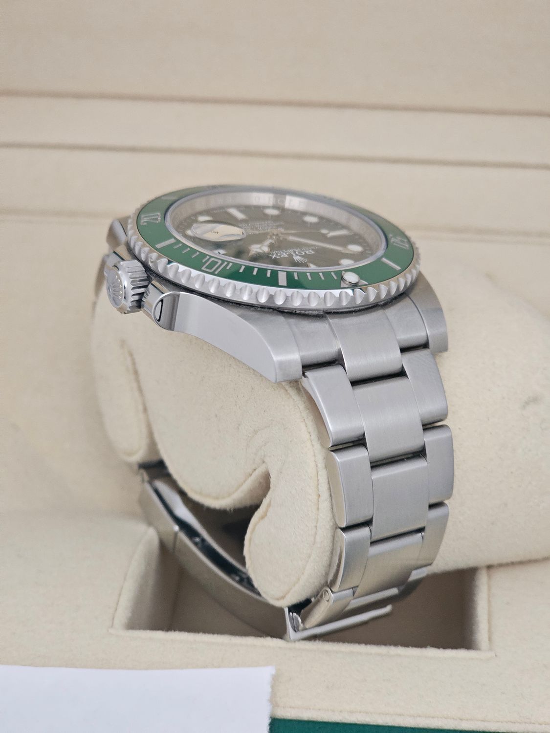 Rolex Submariner Date Watch 116610LV Green Hulk, 2018 Full Set, Excellent Cond