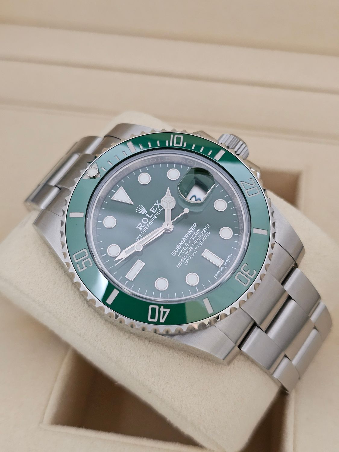 Rolex Submariner Date Watch 116610LV Green Hulk, 2018 Full Set, Excellent Cond