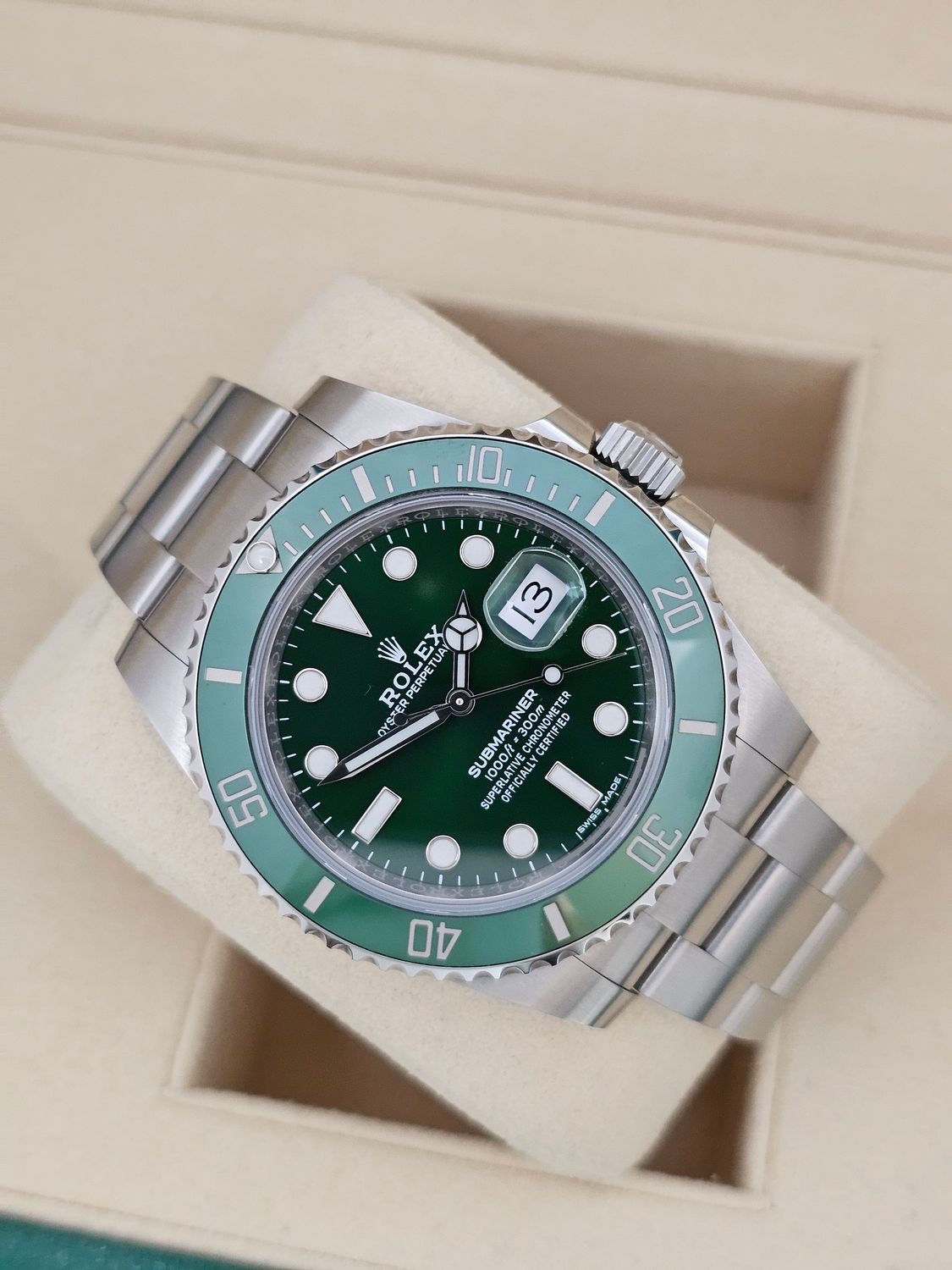 Rolex Submariner Date Watch 116610LV Green Hulk, 2018 Full Set, Excellent Cond