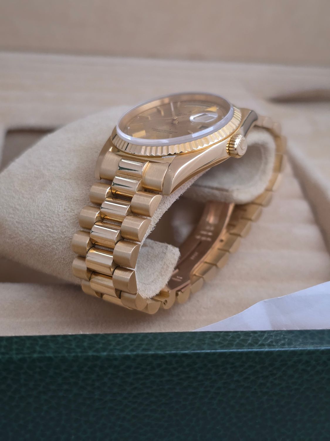 Rolex DayDate 18238 Gold Watch - Box &amp; Booklets Circa 1990