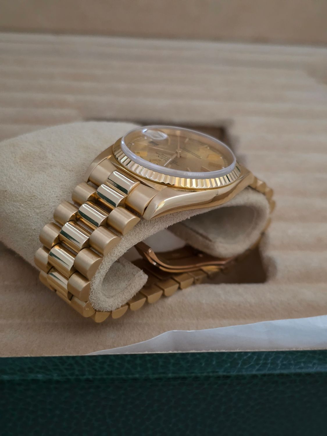 Rolex DayDate 18238 Gold Watch - Box &amp; Booklets Circa 1990