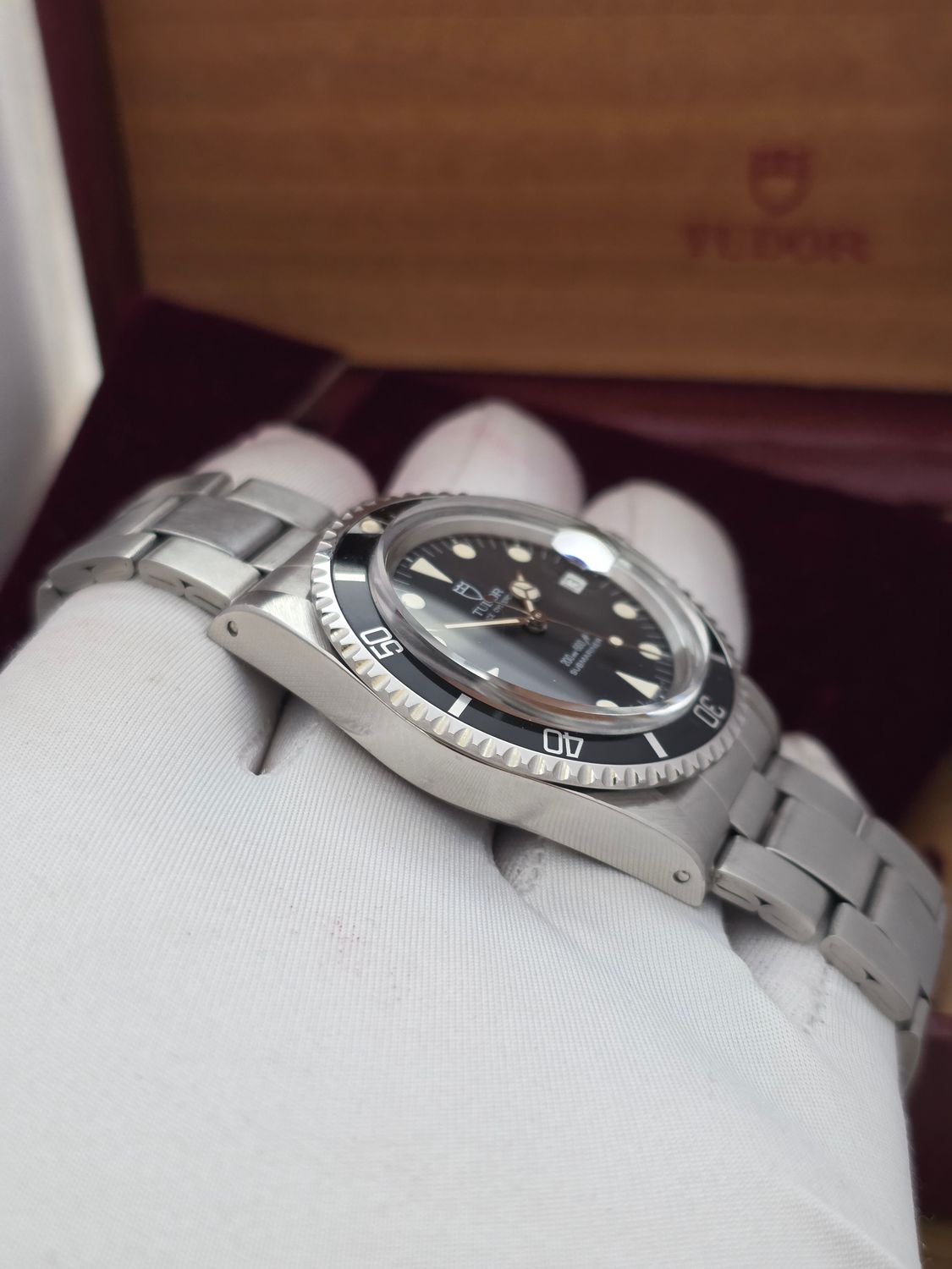 TUDOR Submariner Black Watch - Ref 79090 Circa 1990 virtually unpolished