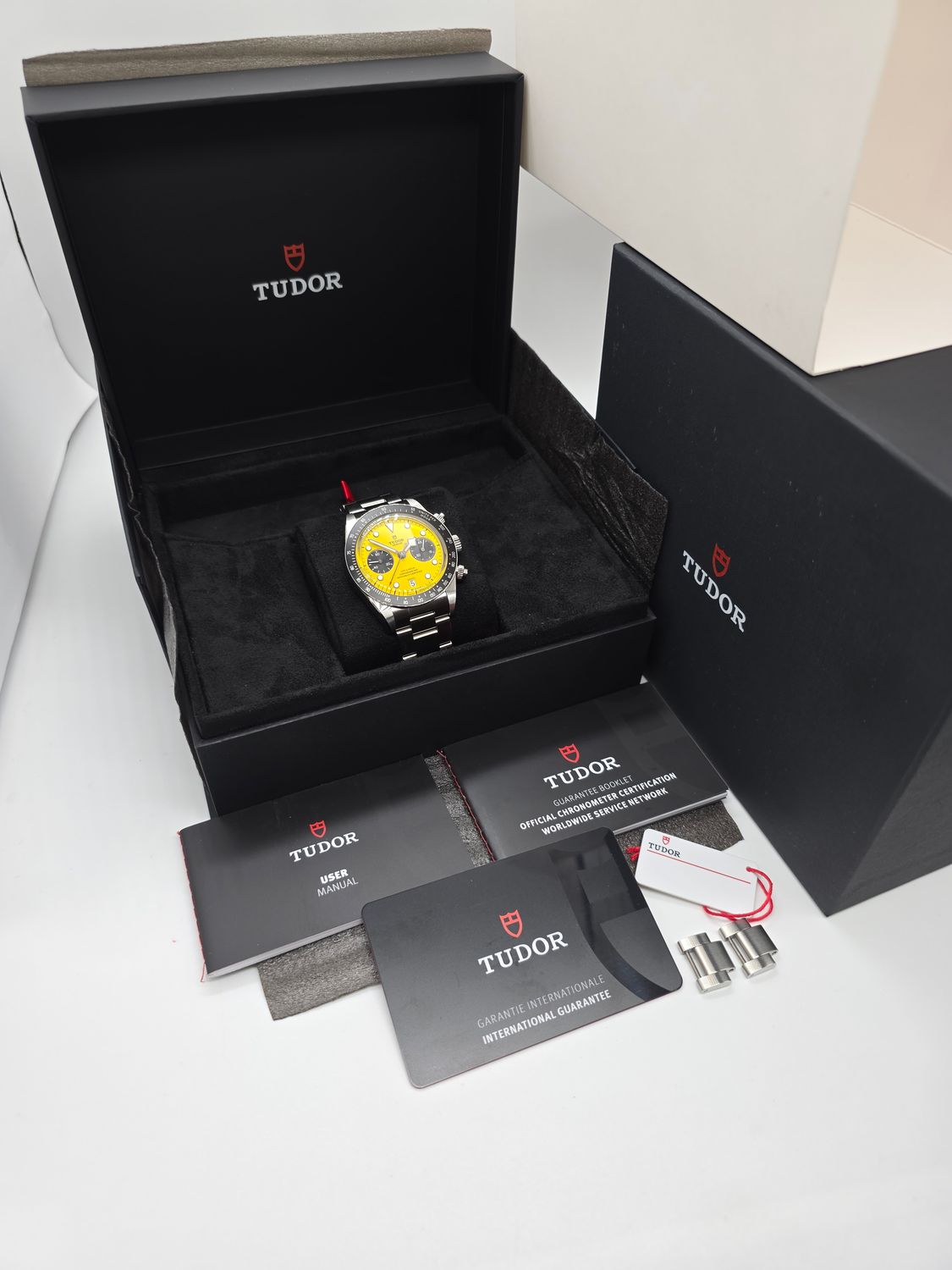TUDOR Black Bay M79310N-0001 Chrono 39mm Bumblebee - 2026 Full, Set New/Unworn