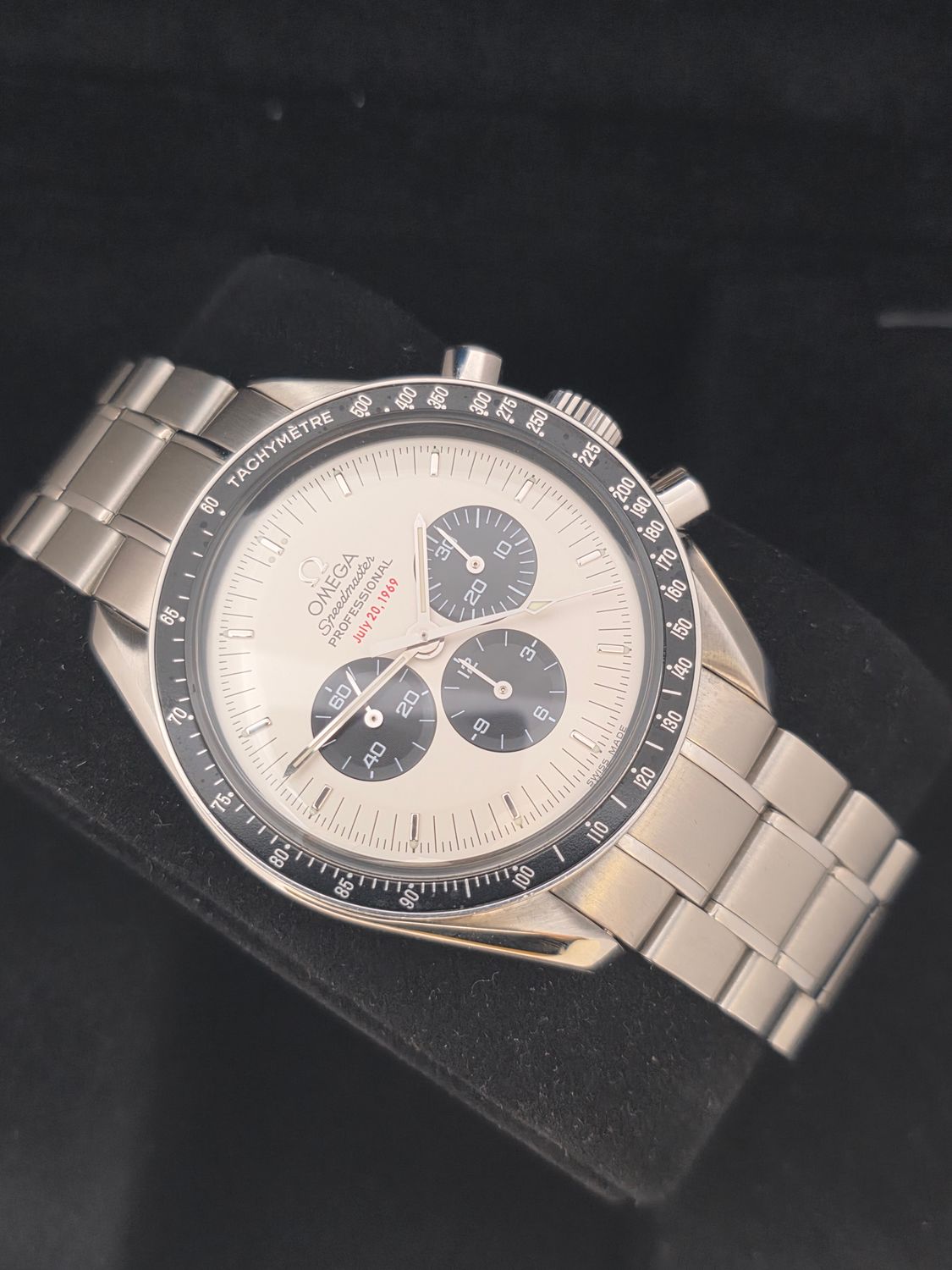 OMEGA Speedmaster 3569.31.00, Apollo 11 35th Anniversary Limited Edition, 2004