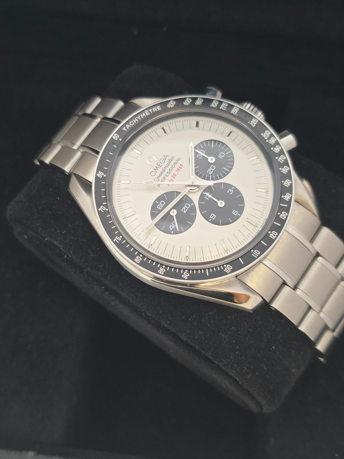 OMEGA Speedmaster 3569.31.00, Apollo 11 35th Anniversary Limited Edition, 2004